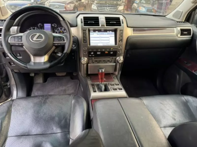 Lexus GX 460   - 2013