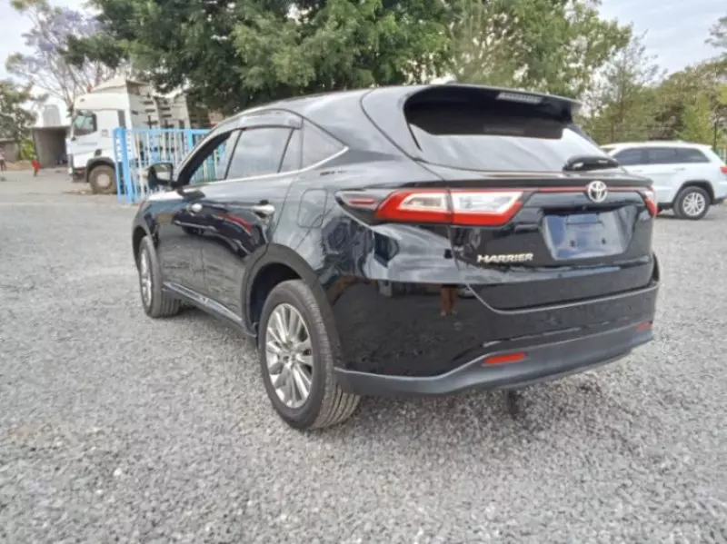 Toyota Harrier   - 2018