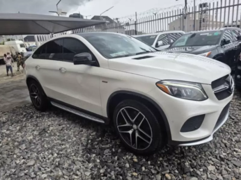 Mercedes-Benz GLE 450   - 2016