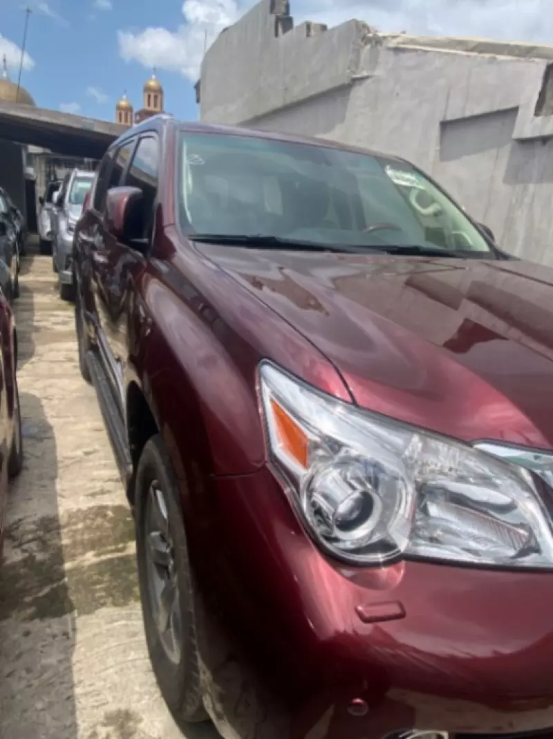 Lexus GX 460   - 2013