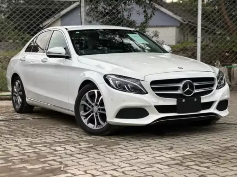 Mercedes-Benz C220   - 2017