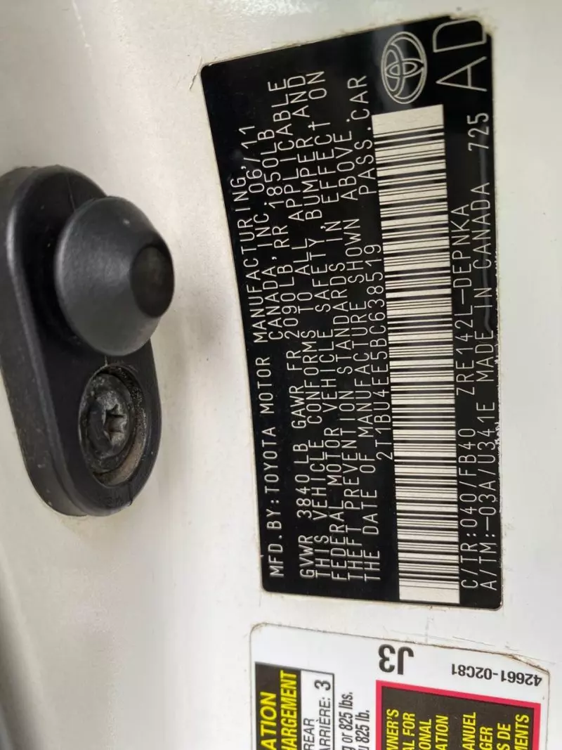 Toyota Camry   - 2011