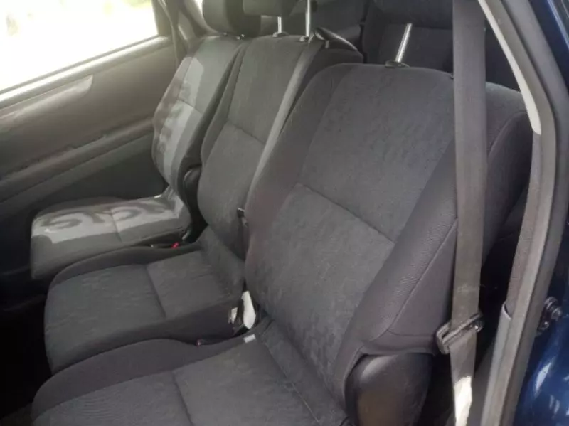 Toyota Avensis Verso   - 2005