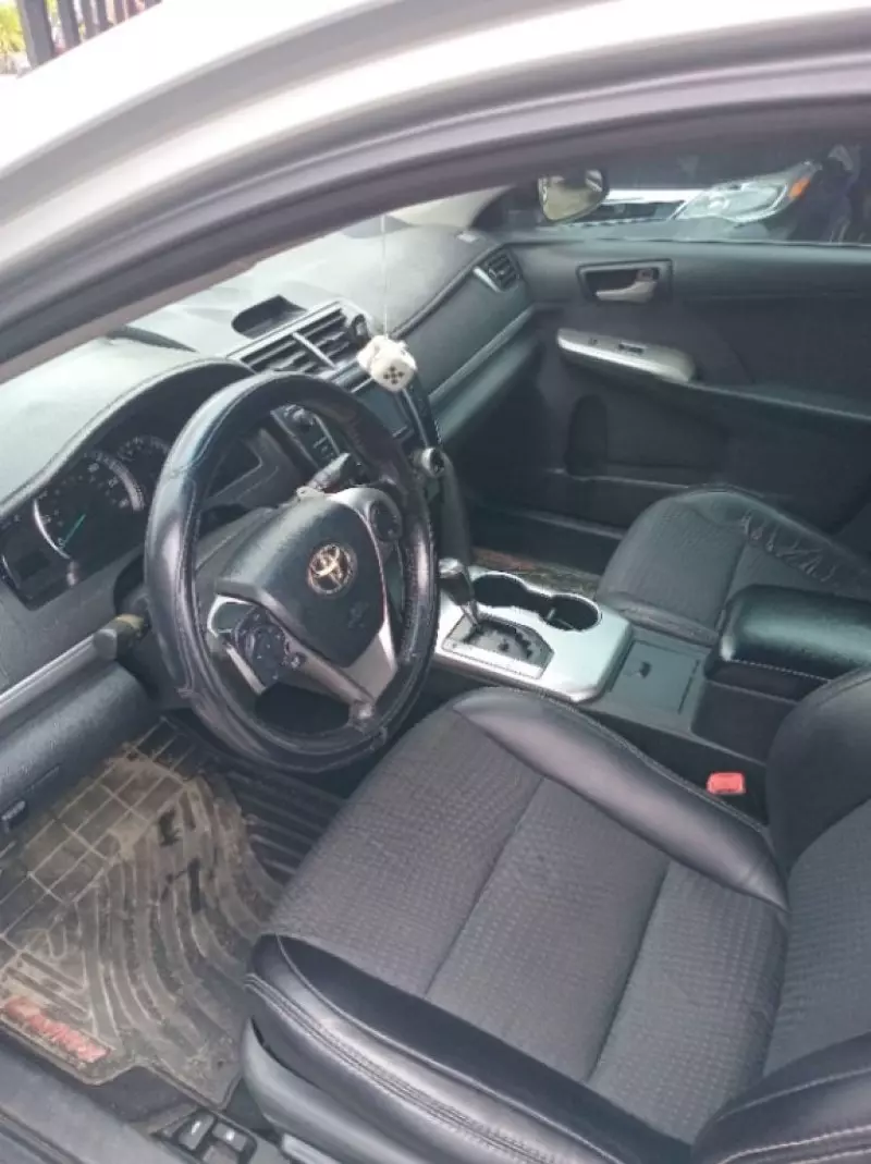 Toyota Camry   - 2013