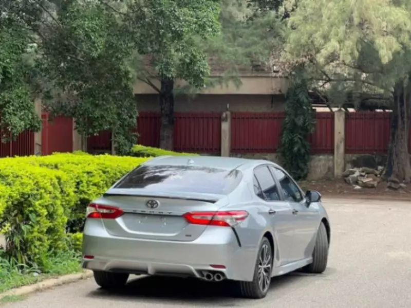 Toyota Camry   - 2019