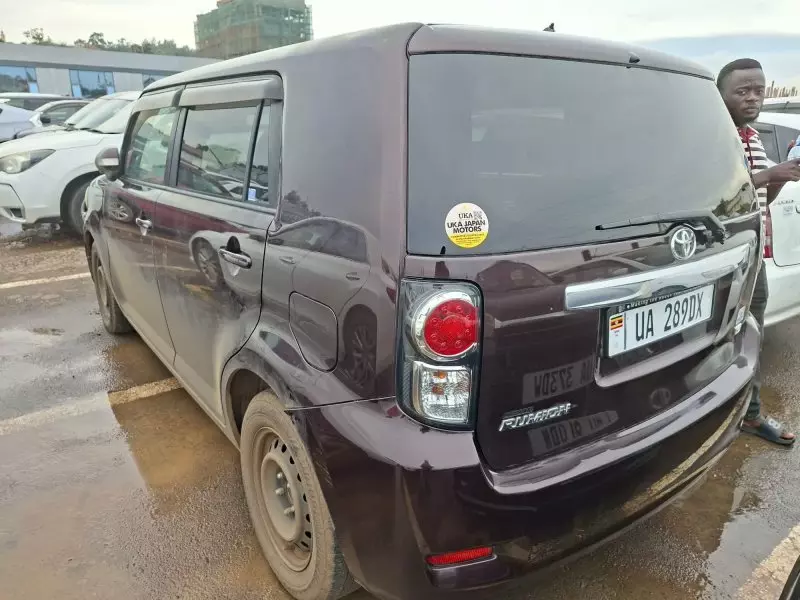 Toyota Rumion   - 2012