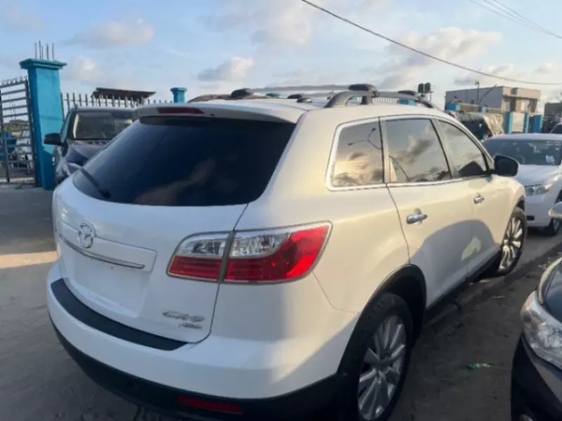 Mazda CX-9   - 2010