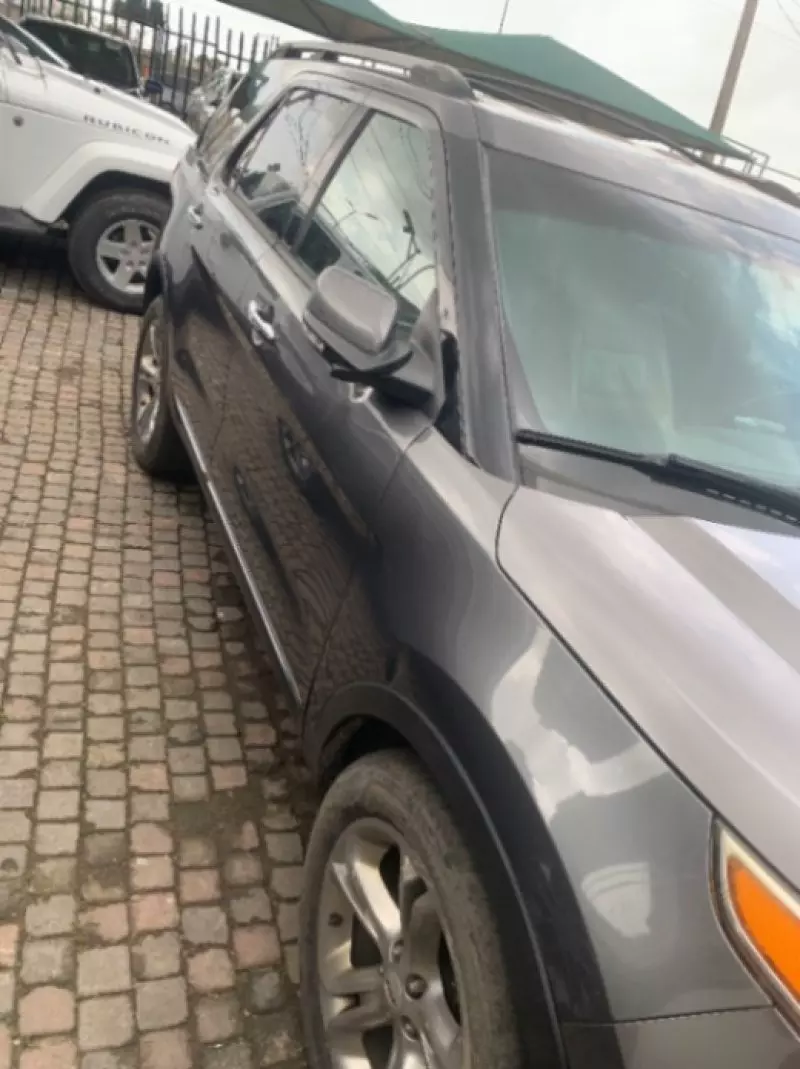Ford Explorer   - 2013