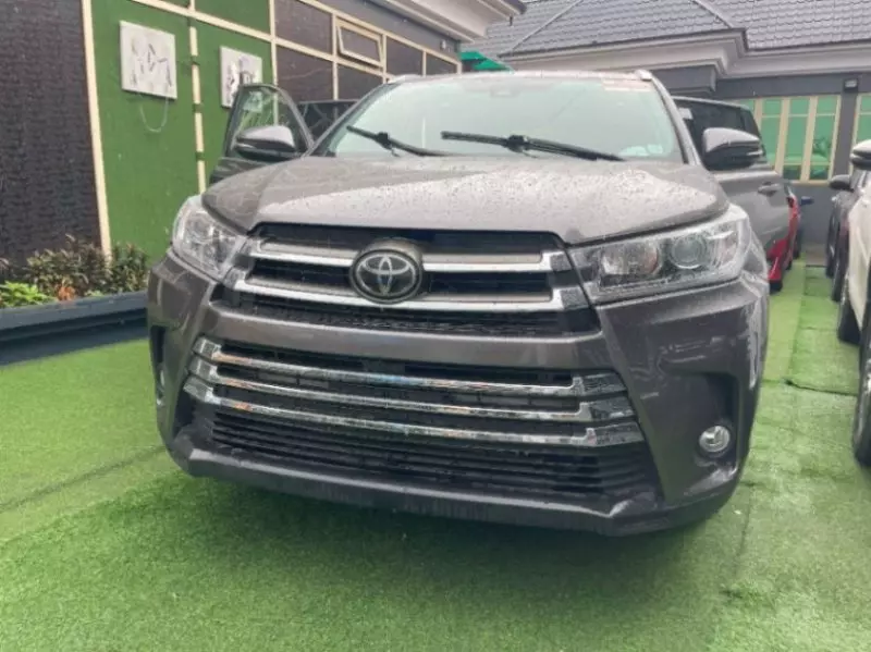Toyota Highlander   - 2018