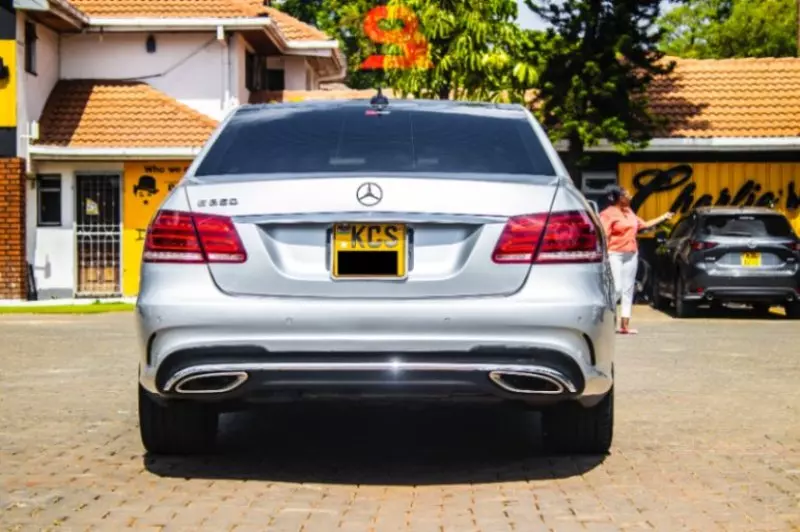 Mercedes-Benz E 250   - 2012