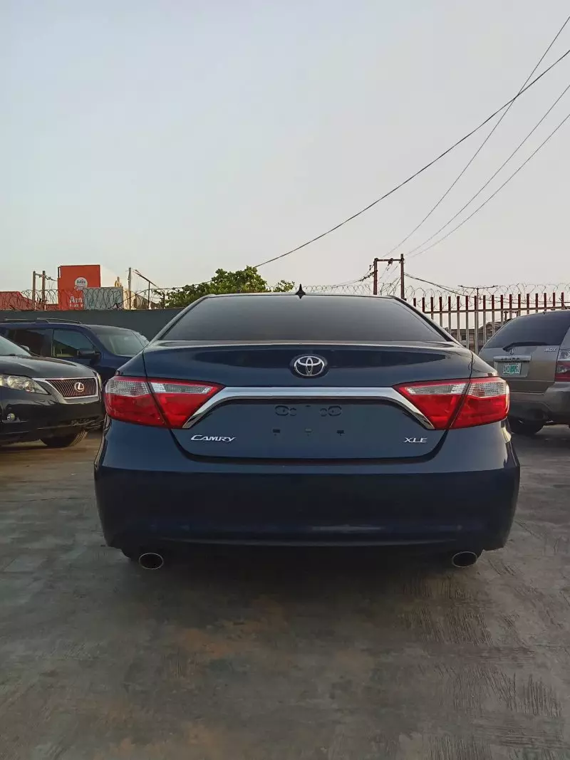 Toyota Camry   - 2015