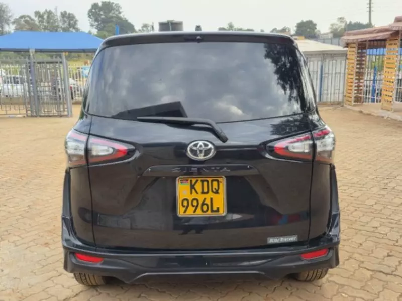 Toyota Sienta   - 2017