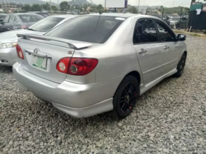 Toyota Corolla Sport   - 2006