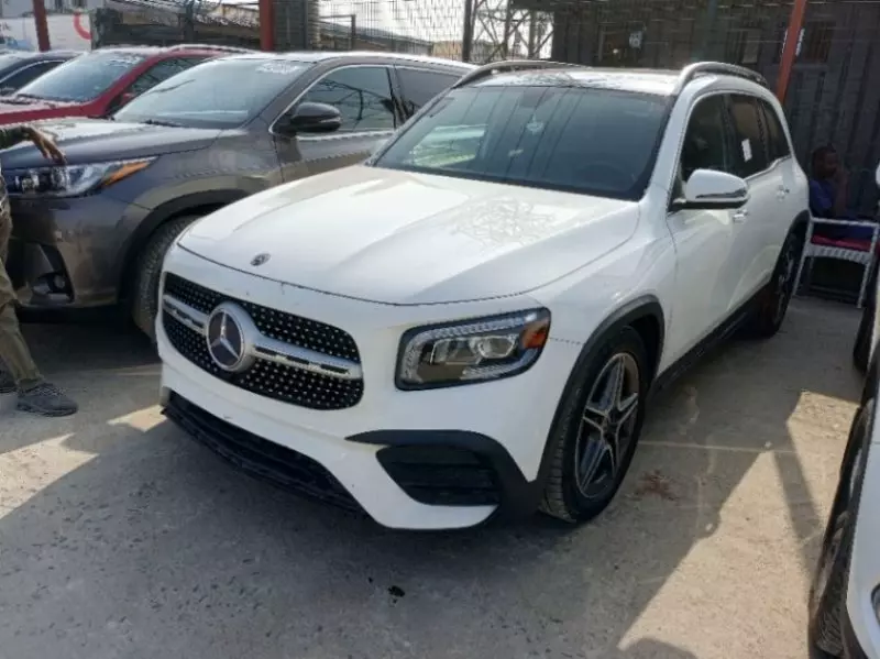 Mercedes-Benz GLB 250