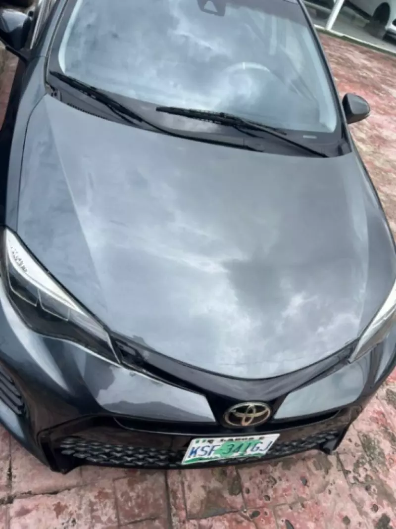 Toyota Corolla   - 2013