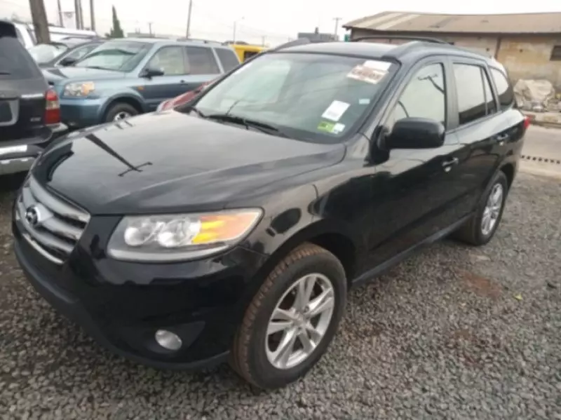 Hyundai Santa Fe - 2012