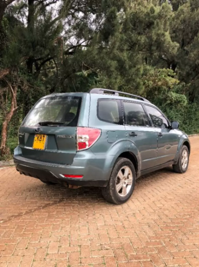 Subaru Forester   - 2012