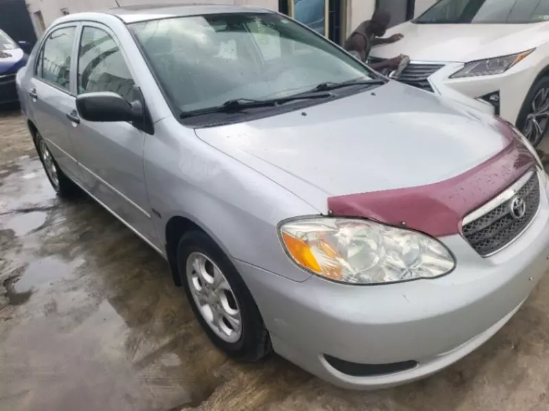 Toyota Corolla   - 2006