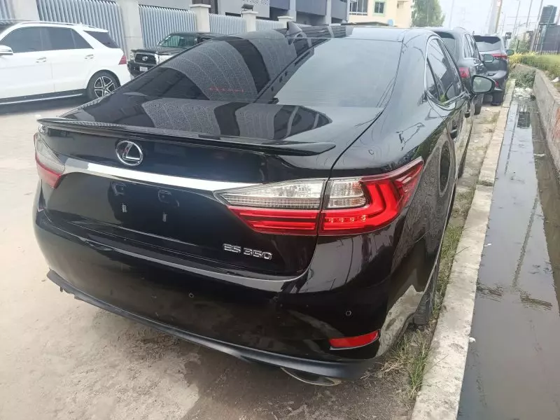 Lexus ES 350