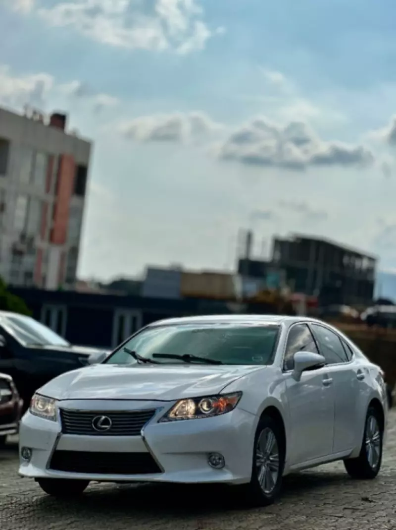 Lexus ES 350   - 2014