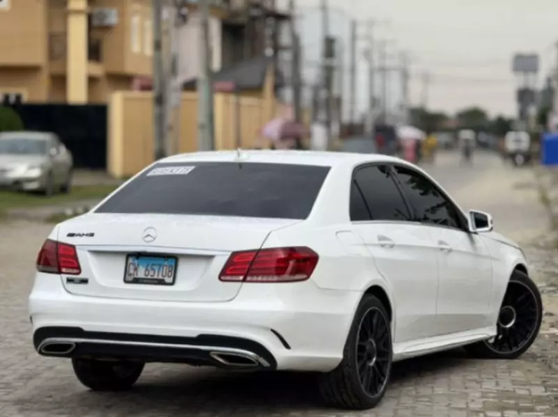 Mercedes-Benz E 350 - 2013