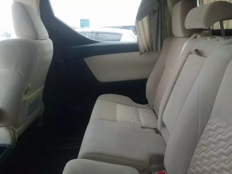 Toyota Alphard   - 2017
