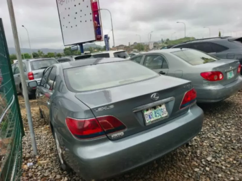 Lexus ES 330   - 2005