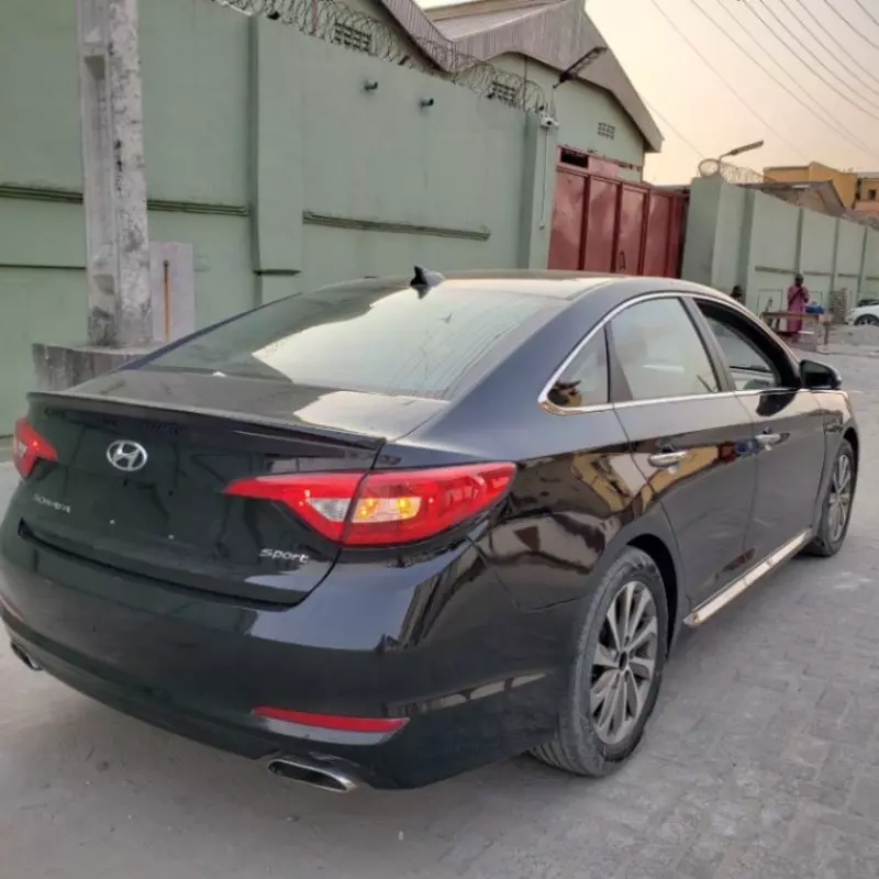 Hyundai Sonata   - 2017