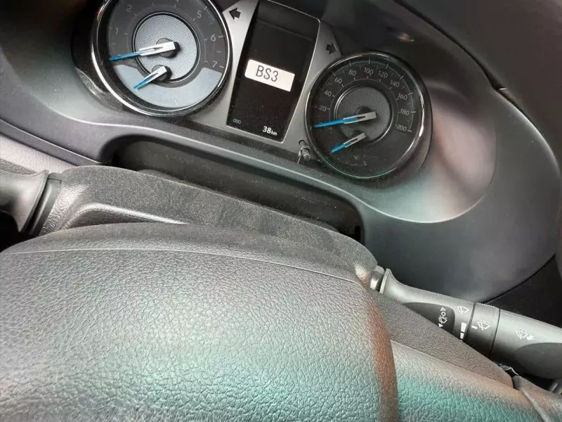 Toyota Hilux   - 2025