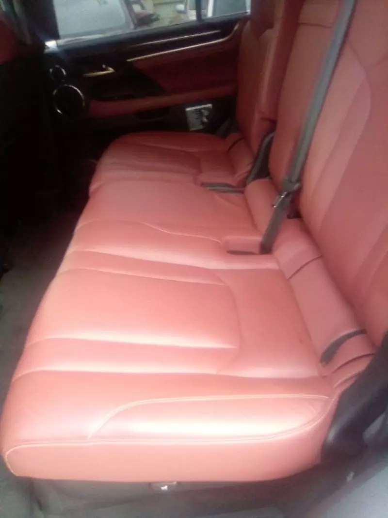 Lexus LX 570   - 2019