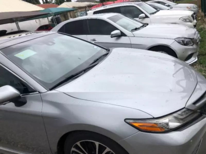 Toyota Camry   - 2018