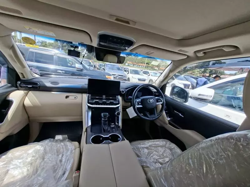 Toyota Landcruiser ZX - 2023