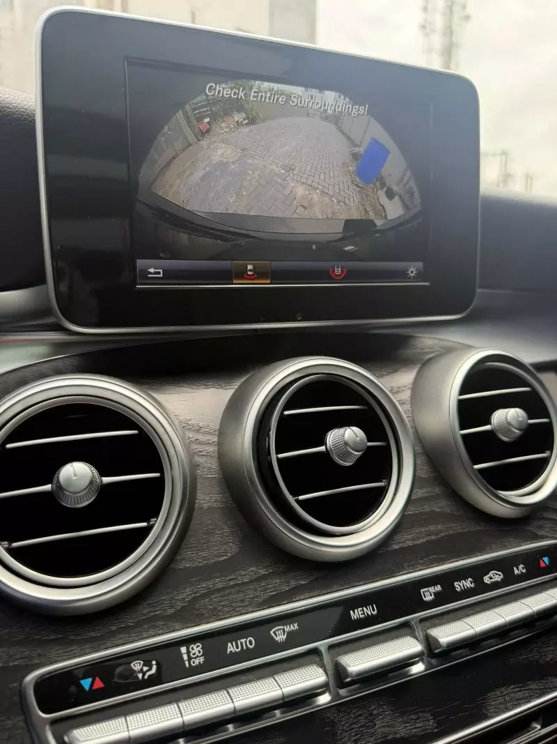 Mercedes-Benz C 300   - 2015