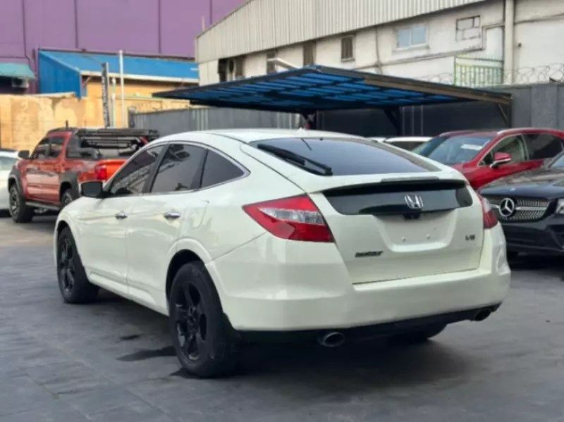 Honda Accord Crosstour   - 2011