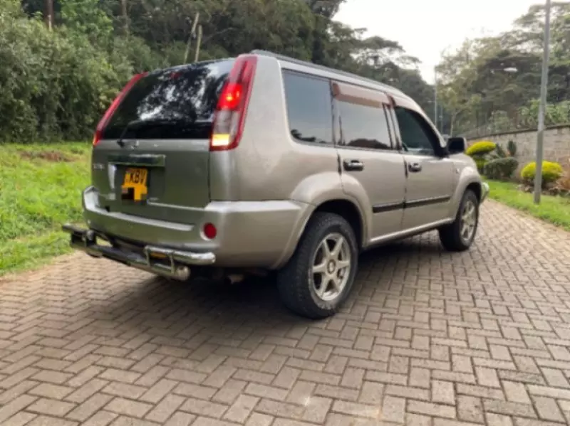 Nissan X-Trail   - 2006