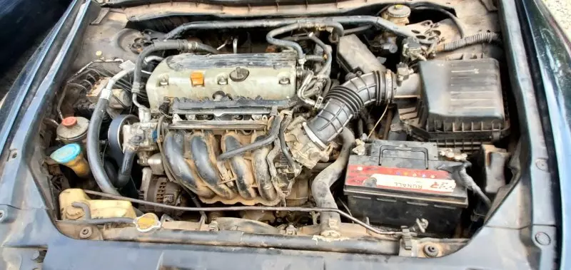 Honda Accord   - 2010