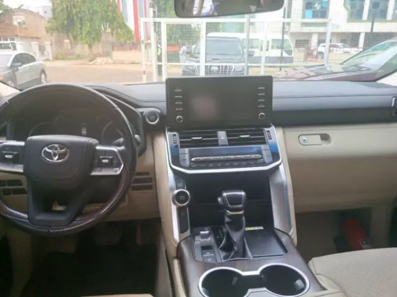 Toyota Landcruiser 300 VX   - 2023