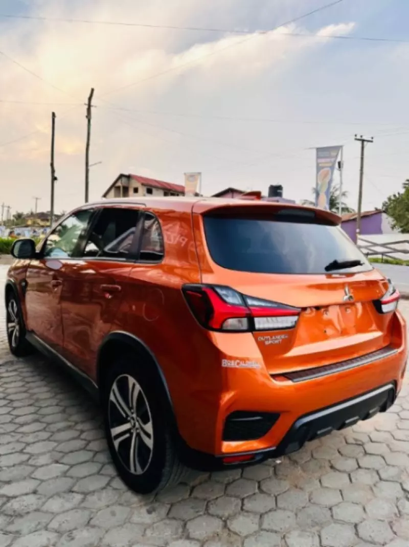 Mitsubishi Outlander Sport
