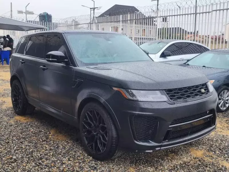 Land Rover Range Rover Sport   - 2020