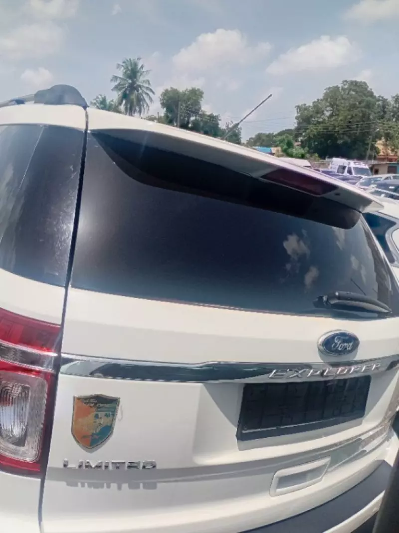 Ford Explorer XLT 3.5L   - 2014