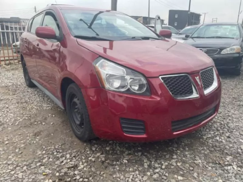 Pontiac Vibe   - 2009