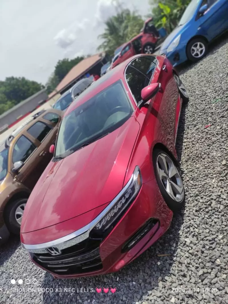 Honda Accord   - 2018