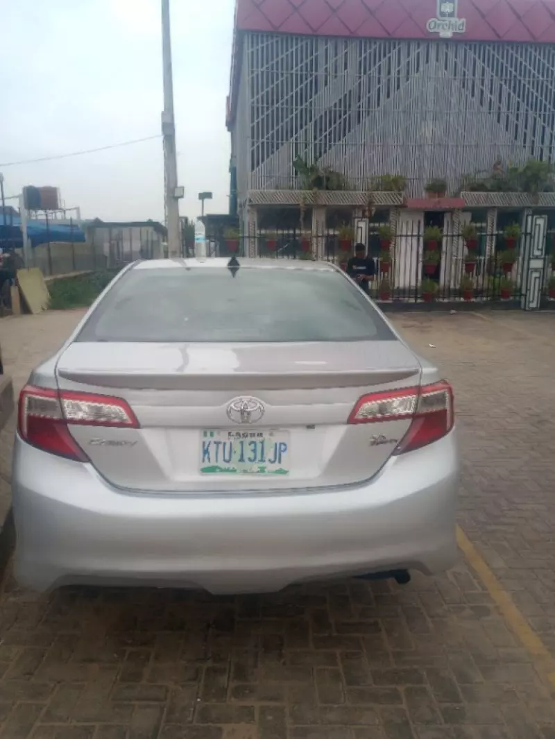 Toyota Camry   - 2016