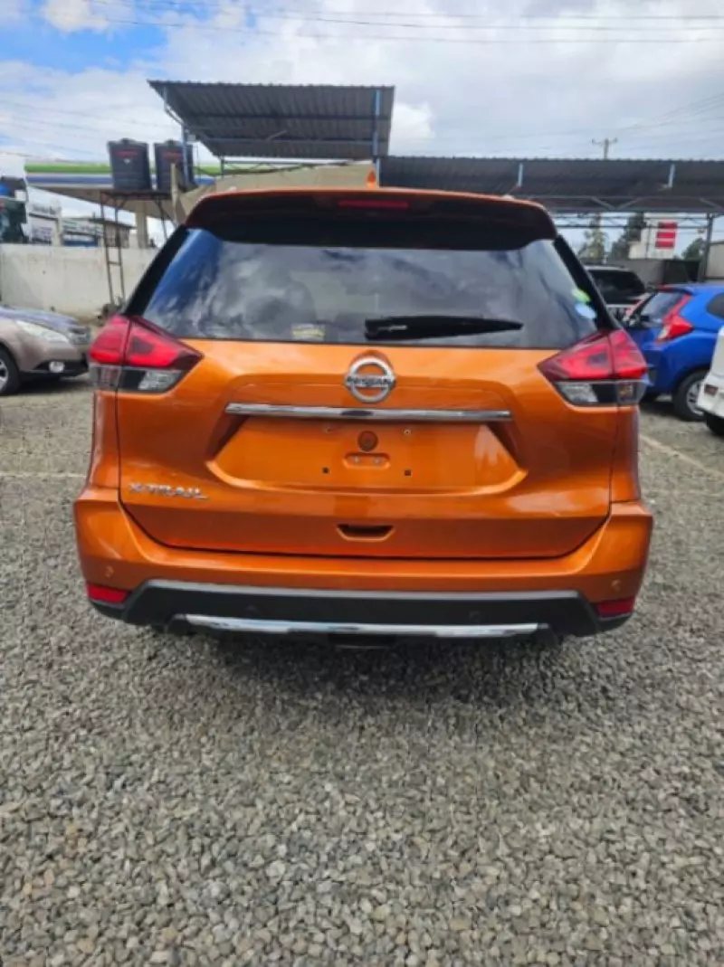 Nissan EXTRAIL HYBRID   - 2017