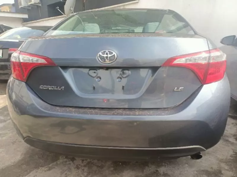Toyota Corolla   - 2016