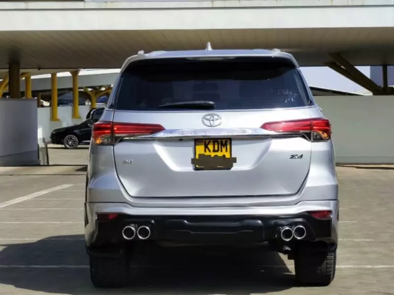 Toyota Fortuner   - 2016