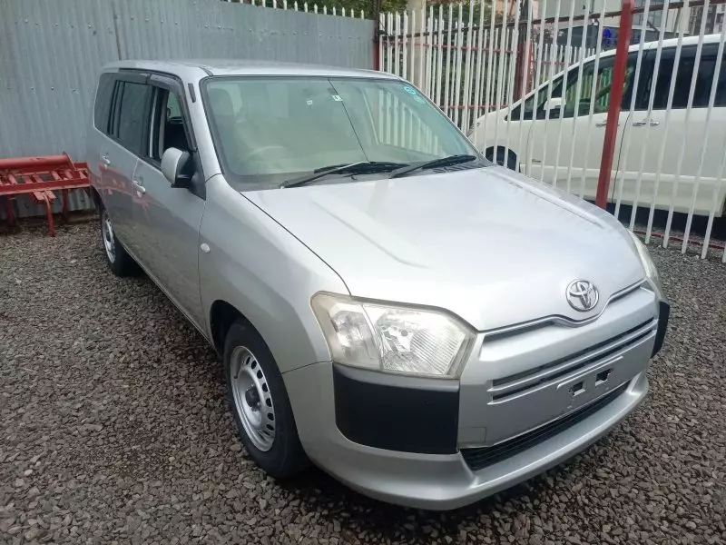 Toyota Probox    - 2016