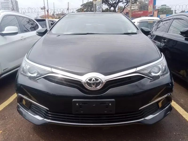 Toyota Auris   - 2017
