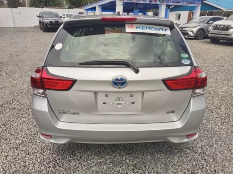 Toyota Fielder    - 2017