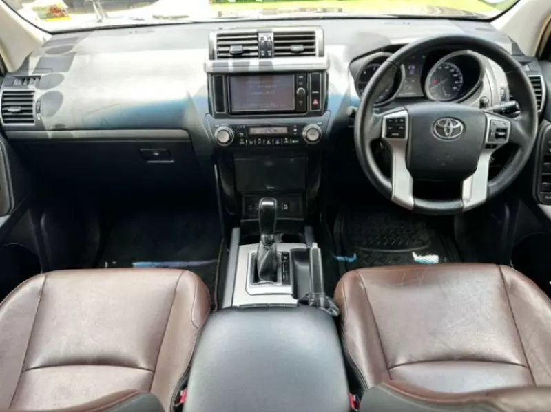 Toyota Landcruiser Prado   - 2017